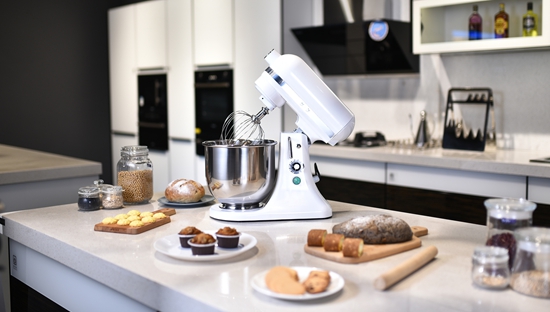 從小狗電器到小熊電器，小家電市場能走出大品牌么？