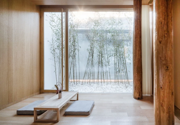 “疊院兒”最難能可貴的一點是重新梳理了新與舊、內(nèi)與外、人工與自然的關(guān)系